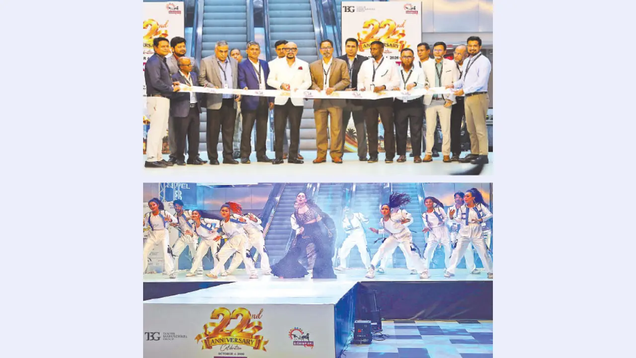 বর্ণিল ফ্যাশন শো ও তারকাদের পরিবেশনায় বসুন্ধরা সিটির বর্ষপূর্তি