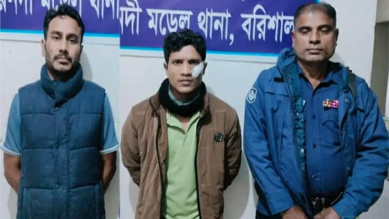 চাঁদাবাজীর মামলায়  ছাত্রদল নেতাসহ  গ্রেপ্তার-২