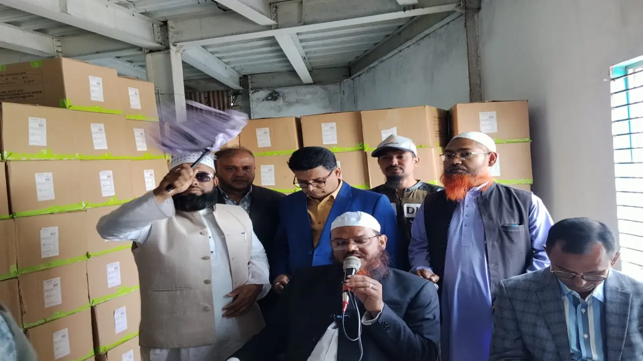 চাঁদাবাজি–দুর্নীতিমুক্ত শিল্পবান্ধব বরিশাল গড়ার প্রত্যয় — বিসিক এলাকায় মুফতী ফয়জুল করীমের জনসংযোগ