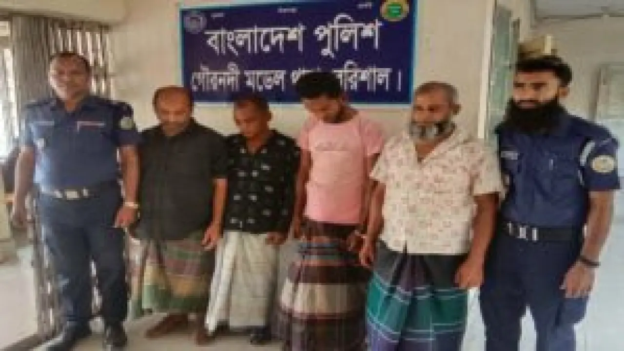 চার জুয়ারি আটক