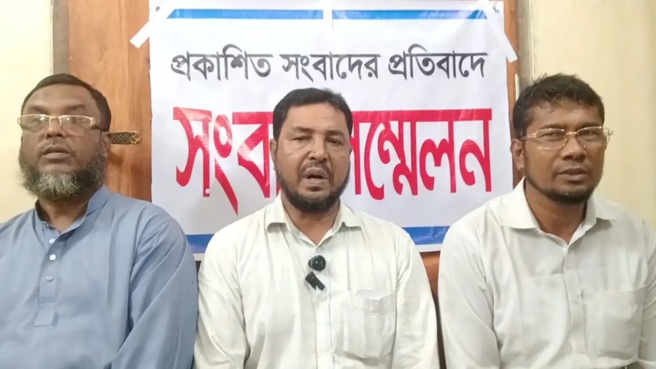 চরফ্যাশনে কালিমুল্লা গংরা জোড়পূর্বক কালাম গংদের জমি দখলে চেষ্টা করায় সংবাদ সম্মেলন আইন আদালত অমান্য করে