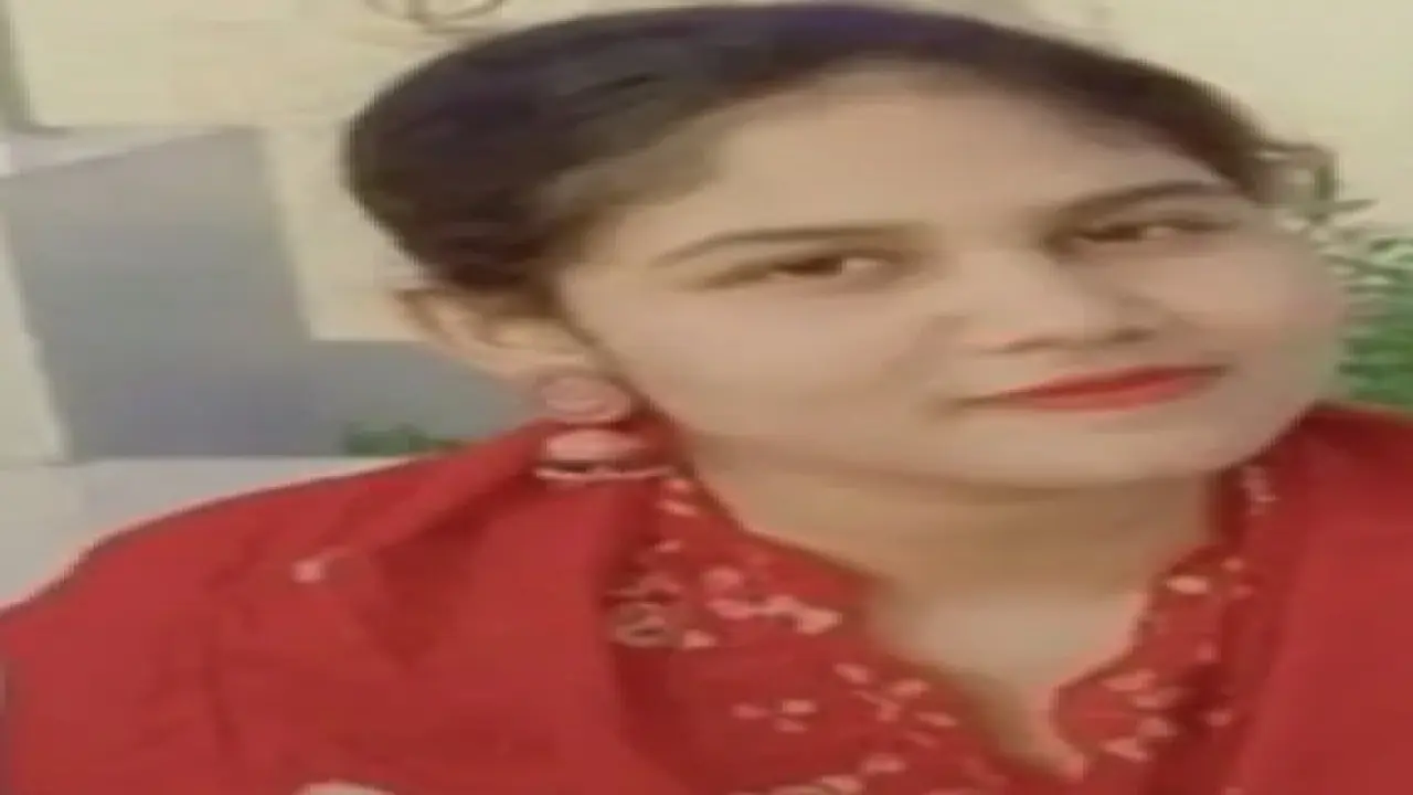 ঢাকা বিশ্ববিদ্যালয়ে গলাচিপার রিনতী খানের সাফল্য