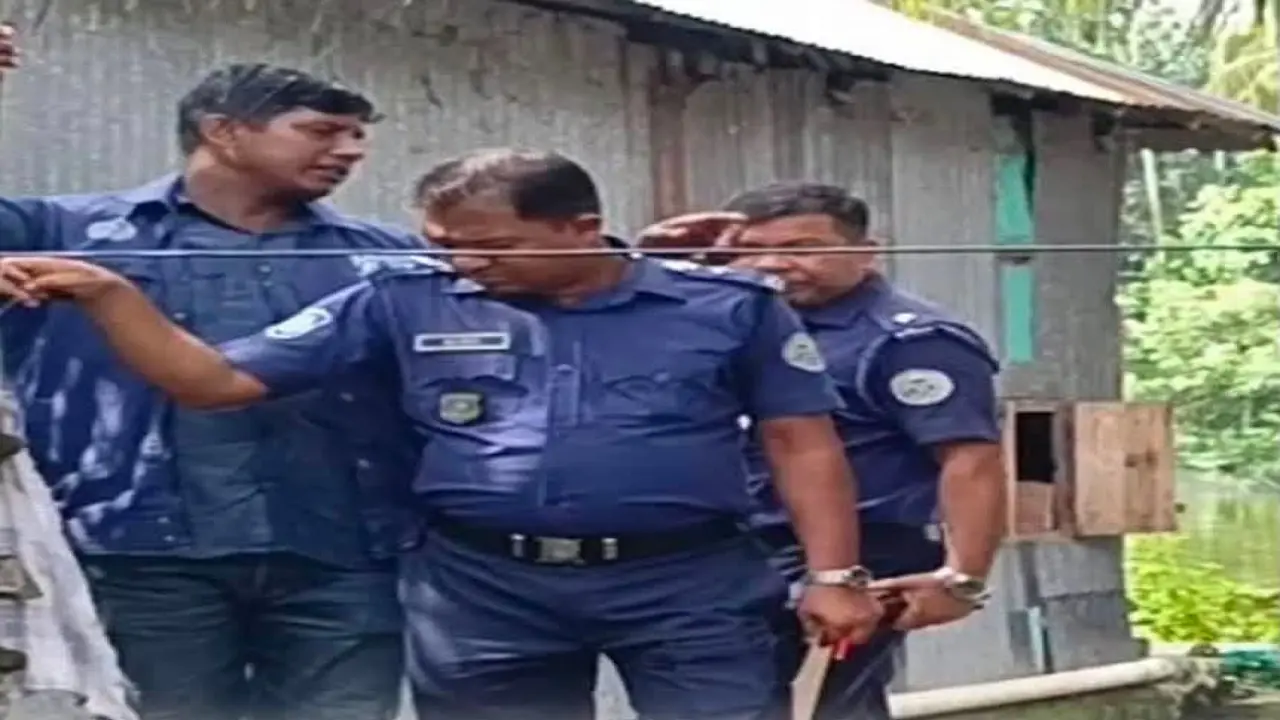ঢাকায় চিকিৎসাধীন রোগীর ফাঁকা বাড়িতে দুর্ধর্ষ চুরি, পরিবারের আহাজারি।