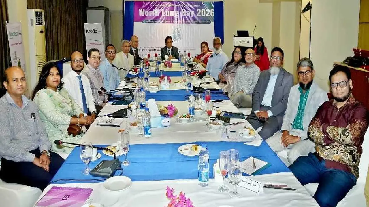 ধূমপান-তামাক বর্জনসহ ফুসফুসের রোগ প্রতিরোধে সচেতনতার আহ্বান
