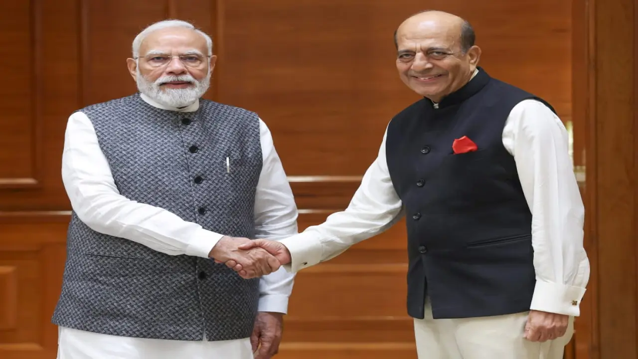 দিল্লিতে মোদীর সঙ্গে বৈঠক দীনেশ ত্রিবেদীর