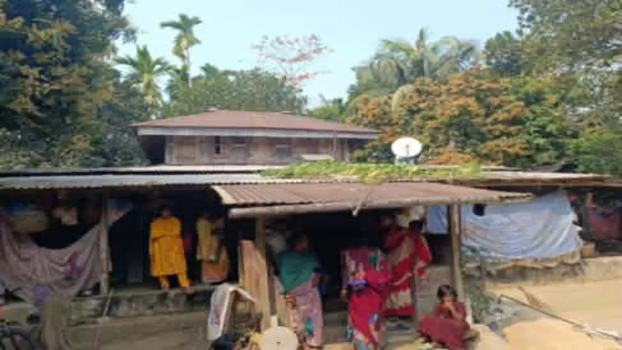 দশমিনায় সংখ্যালঘু পরিবারে দুর্ধর্ষ ডাকাতি, হাত-পা বেঁধে লুটপাট