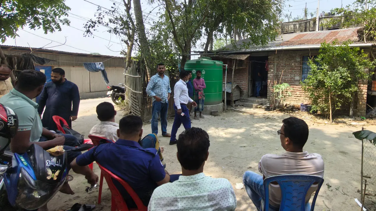 ফলোআপ নিউজ...........    গোপালগঞ্জে নিজ বাড়িতে বিস্ফোরণে আহত মাদ্রাসা ছাত্র, পুলিশের মামলা