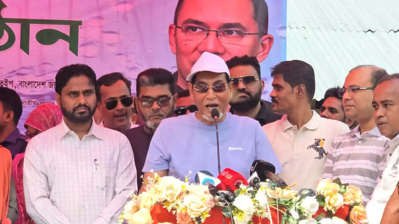 ফ্যামিলি কার্ড বাস্তব, উন্নয়ন সবার জন্য: বরগুনায় খাল পুনঃখনন উদ্বোধনে চিফ হুইপ নুরুল ইসলাম মণি