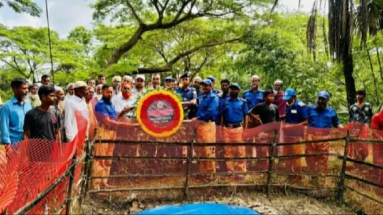 গলাচিপা উপজেলার জুলাই গণ-অভ্যুত্থানে-২৪ এ নিহত শহীদদের প্রতি উপজেলা প্রশাসনের শ্রদ্ধাঞ্জলি