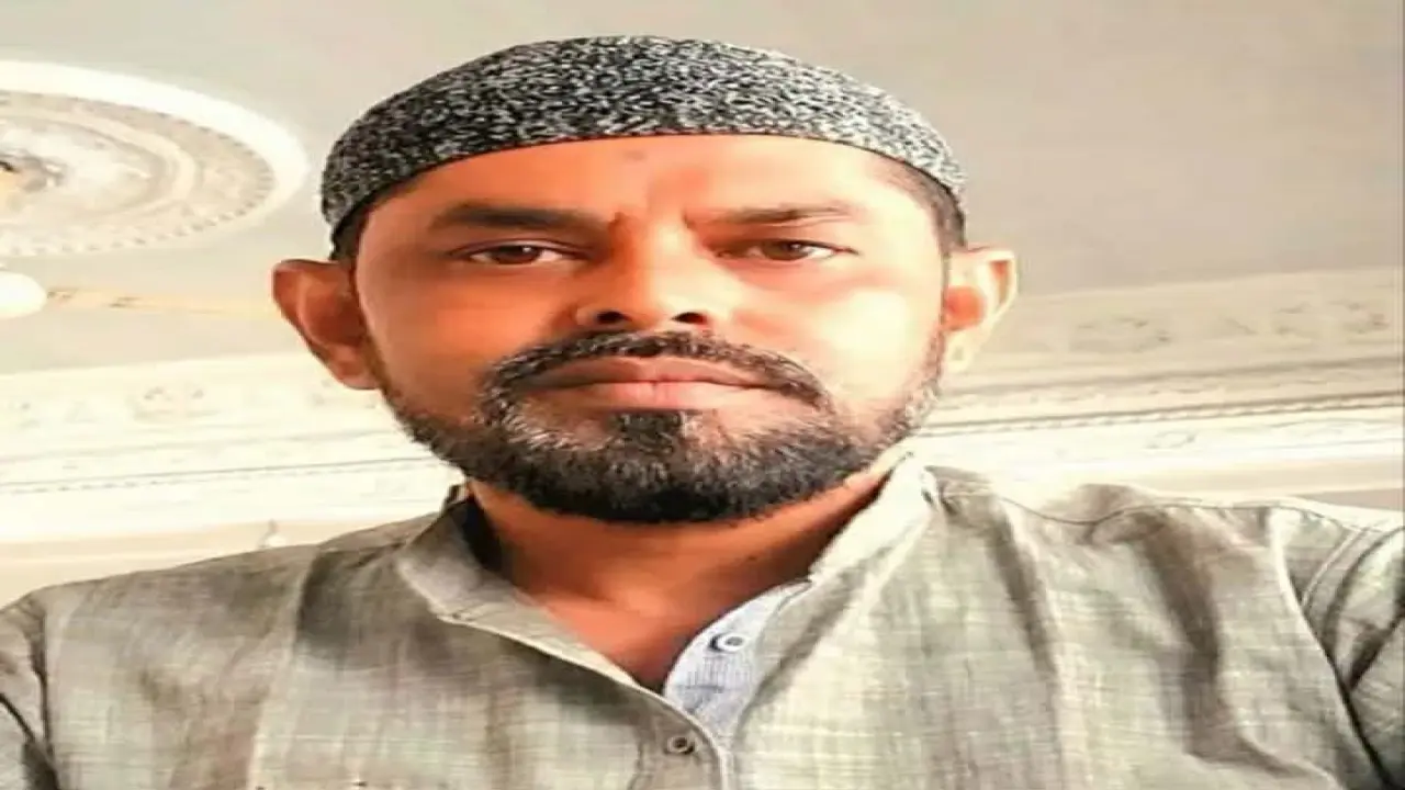 গলাচিপায় ঈদুল ফিতর উপলক্ষে সাবেক চেয়ারম্যানের শুভেচ্ছা