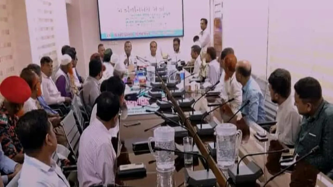 গলাচিপায় জেলা প্রশাসকের মতবিনিময় সভা