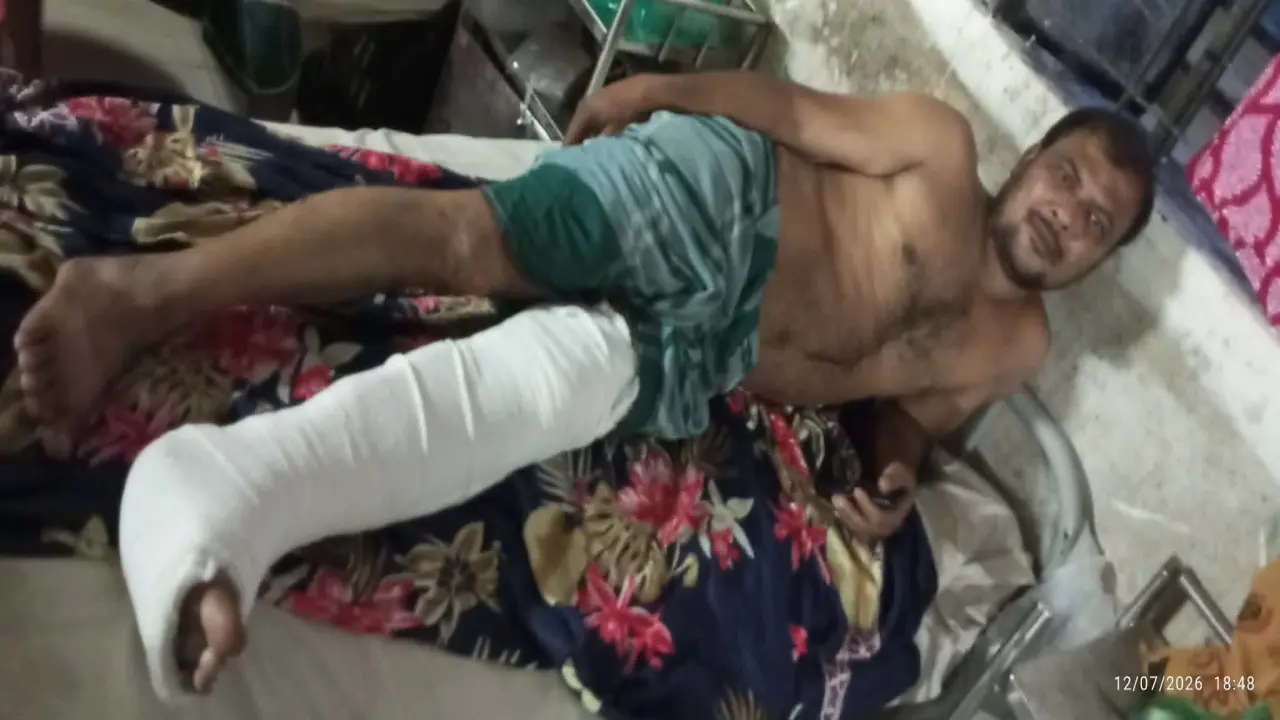 গলাচিপায় তুচ্ছ ঘটনাকে কেন্দ্র করে মারামারি গুরুতর আহত এক
