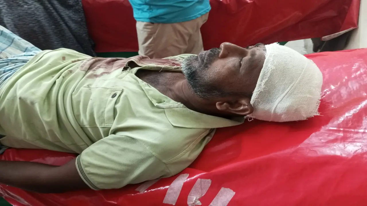 গলাচিপায় ভারপ্রাপ্ত চেয়ারম্যানের বিরুদ্ধে হামলার অভিযোগ