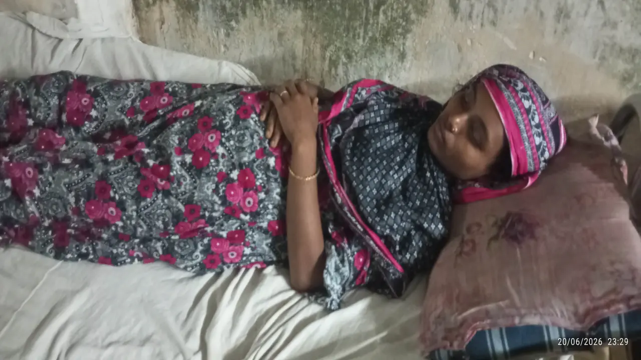 গলাচিপায় অন্তঃসত্ত্বা নারীসহ এক পুরুষকে মারধর হাসপাতালে ভর্তি