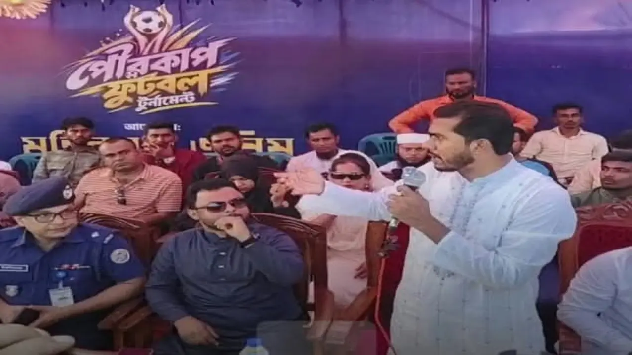 গলাচিপায় পৌর কাপ ফুটবল টুর্নামেন্ট-২০২৬-এর উদ্বোধন