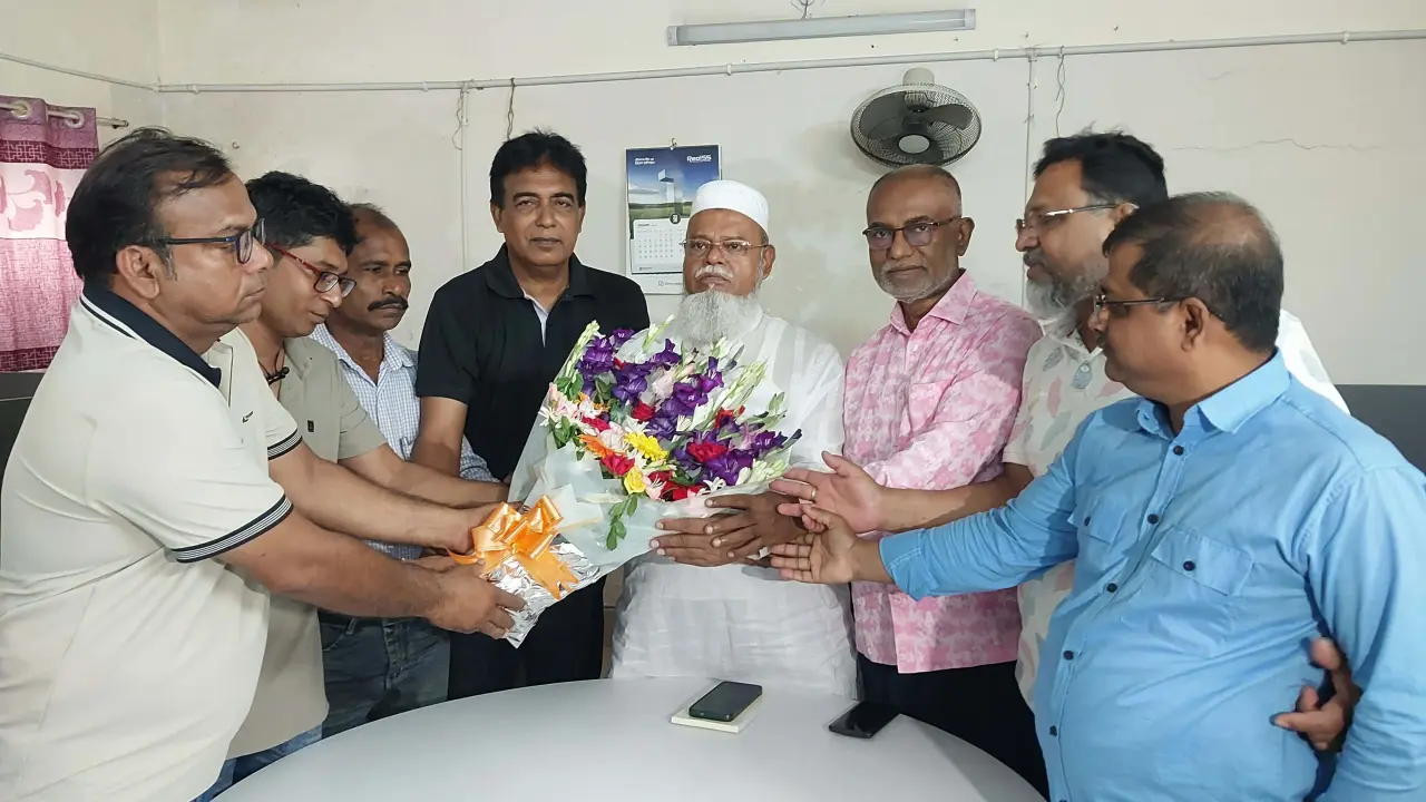 গোপালগঞ্জ জেলা পরিষদের নবনিযুক্ত প্রশাসককে সংবর্ধনা দিলো সাংবাদিক সংগঠন রিপোর্টার্স ফোরাম