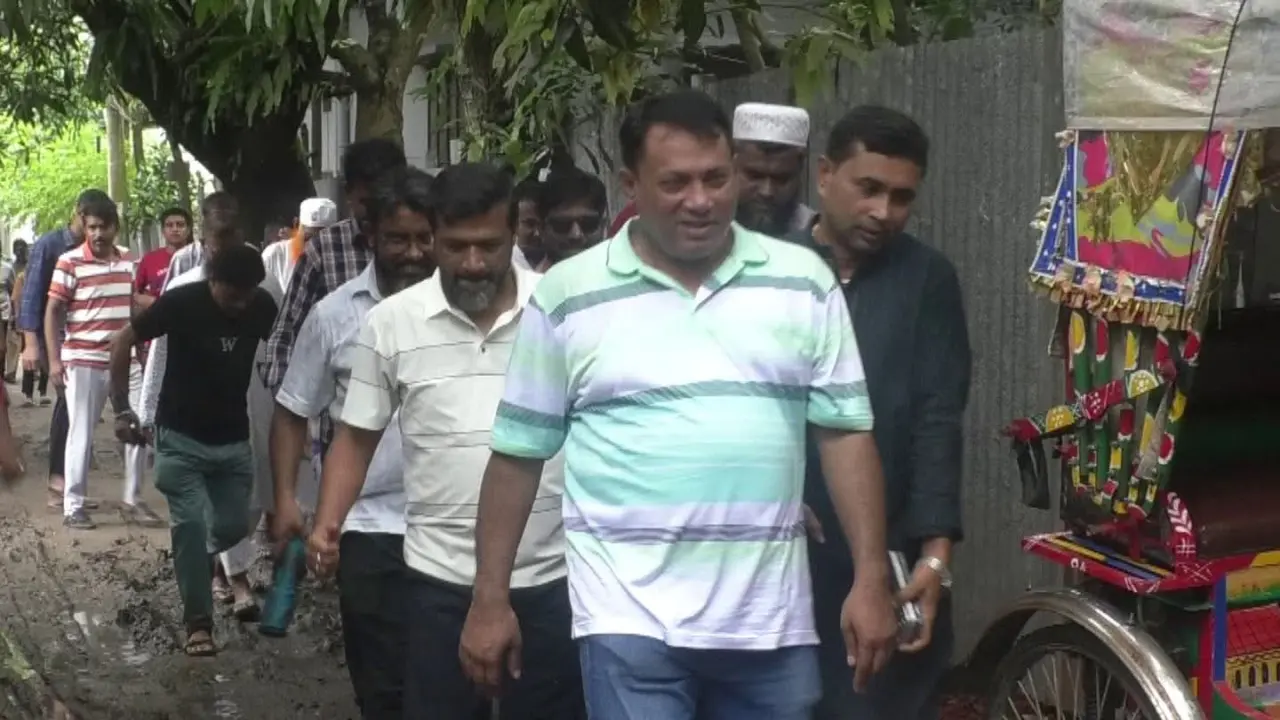 গোপালগঞ্জ অপরিকল্পিত শহর, পরিকল্পিত কোন ড্রেনেজ ব্যবস্থা নেই, রাস্তা নেই-সাংসদ ডা: কে এম বাবর