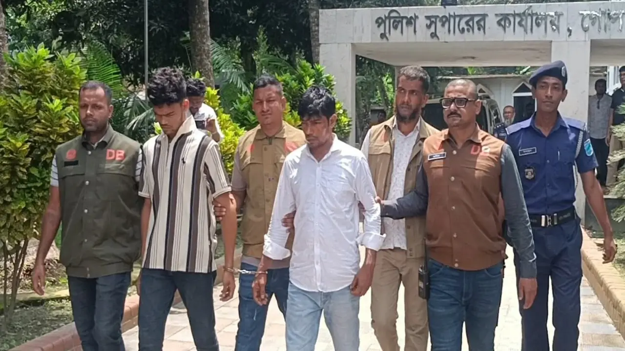 গোপালগঞ্জে ৬৪ হাজার ইয়াবাসহ দুই মাদক ব্যবসায়ী গ্রেপ্তার