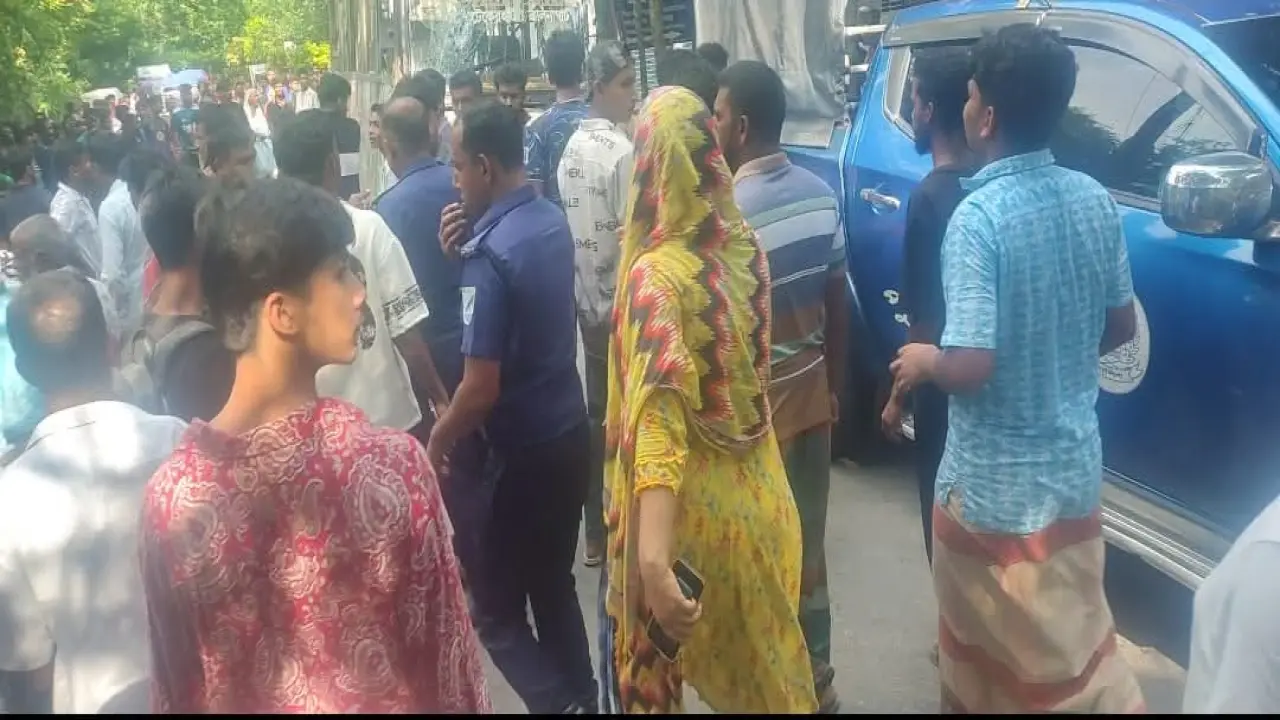 গোপালগঞ্জে বাস ও মোটর সাইকেল সংঘর্ষ, নিহত-১, আহত-১