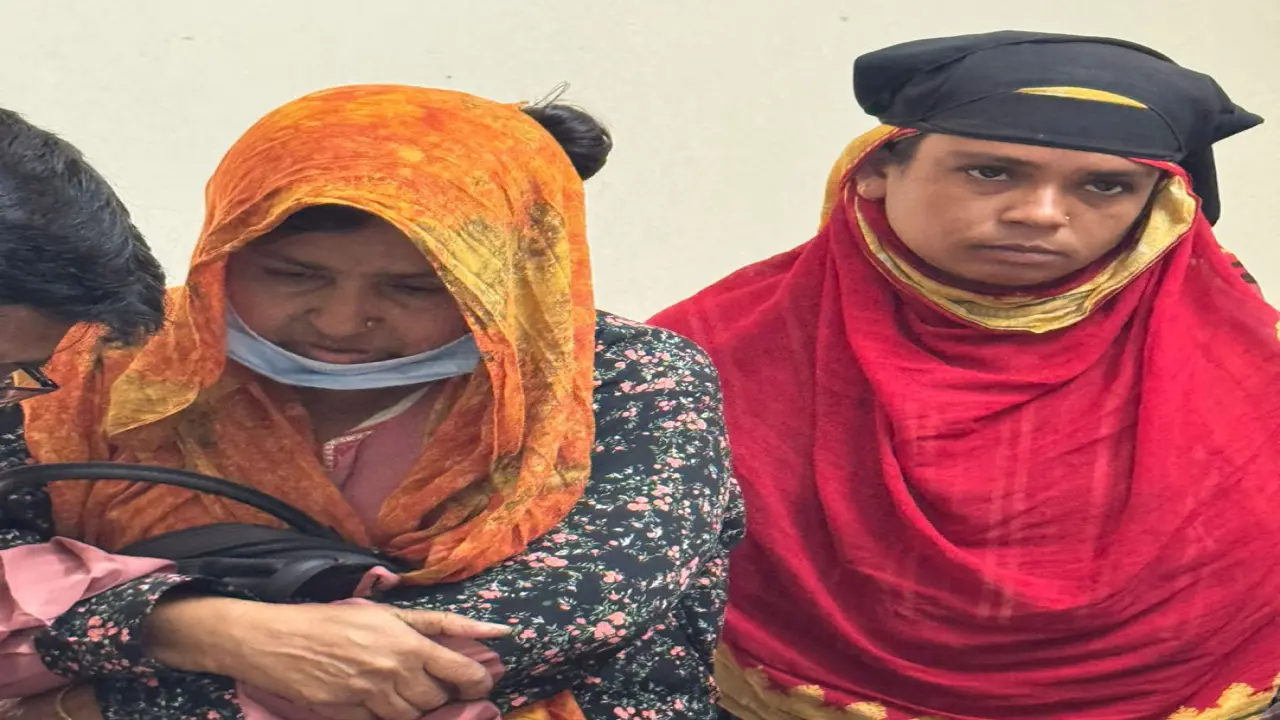 গোপালগঞ্জে দুই নারী দালালকে কারাদন্ড