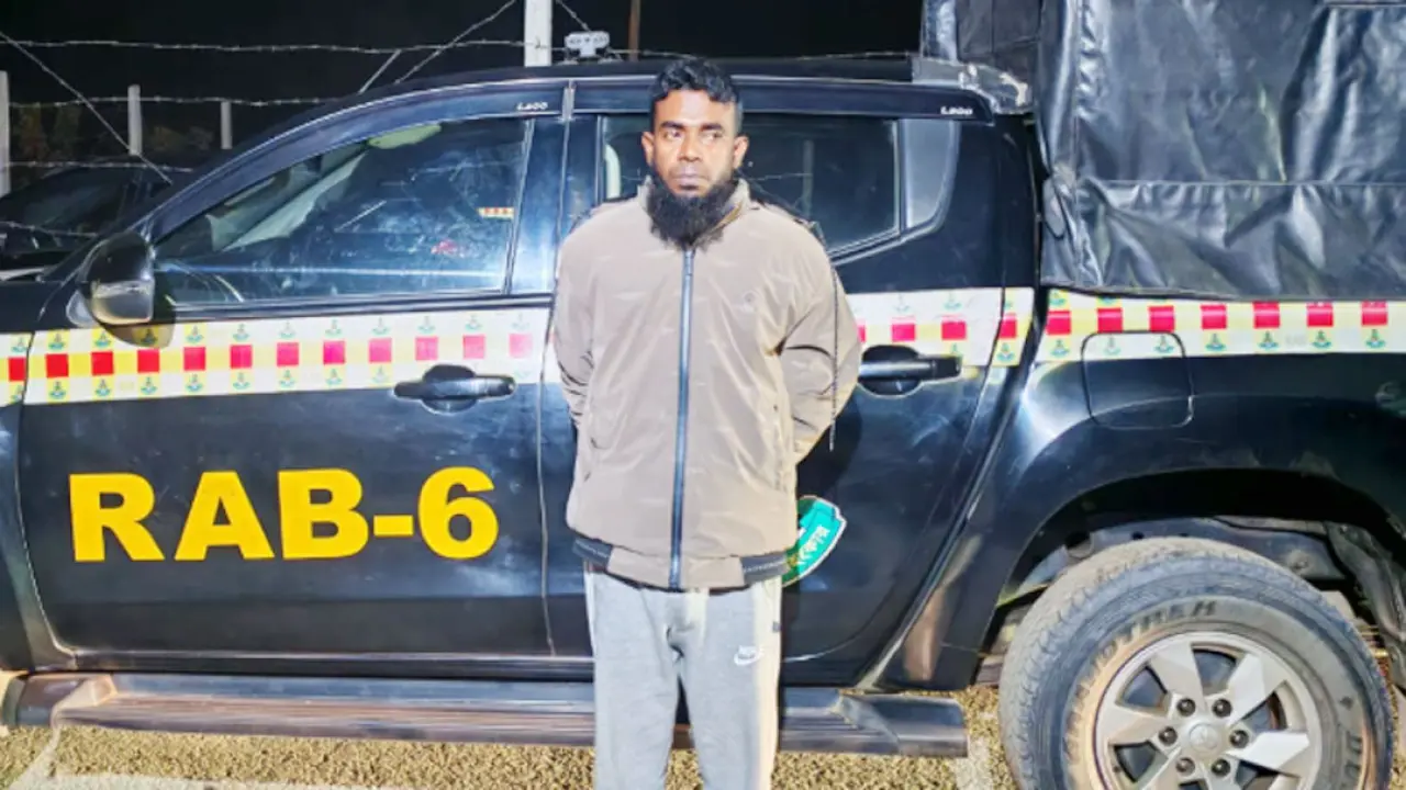 গোপালগঞ্জের চাঞ্চল্যকর ব্যবসায়ী হত্যা মামলার পলাতক আসামি গ্রেফতার