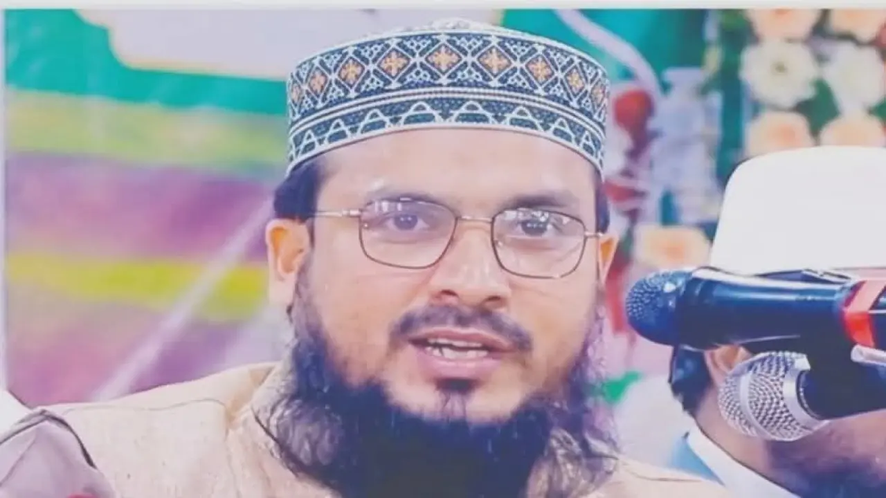 গোপালগঞ্জের মাদ্রাসার ম্যনেজিং কমিটির সদস্যের বিচারের দাবিতে শিক্ষার্থীদের বিক্ষোভ