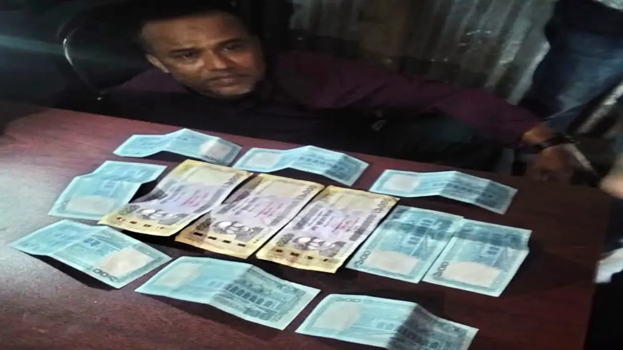 গৌরনদীতে জাল  টাকা সহ ব্যবসায়ী  আটক