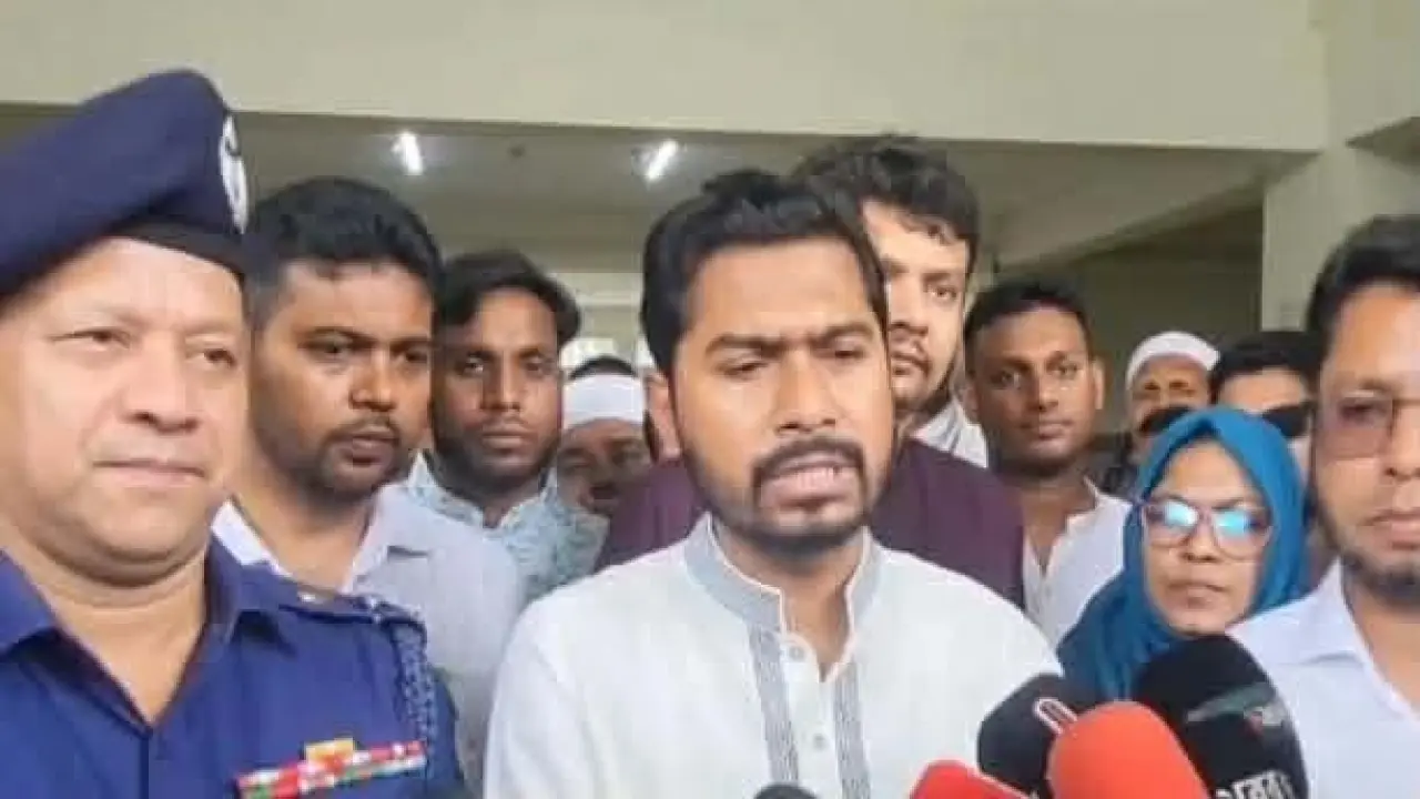 হাসপাতালে দালাল-সিন্ডিকেট চক্রকে প্রতিমন্ত্রী নুরের হুঁশিয়ারি