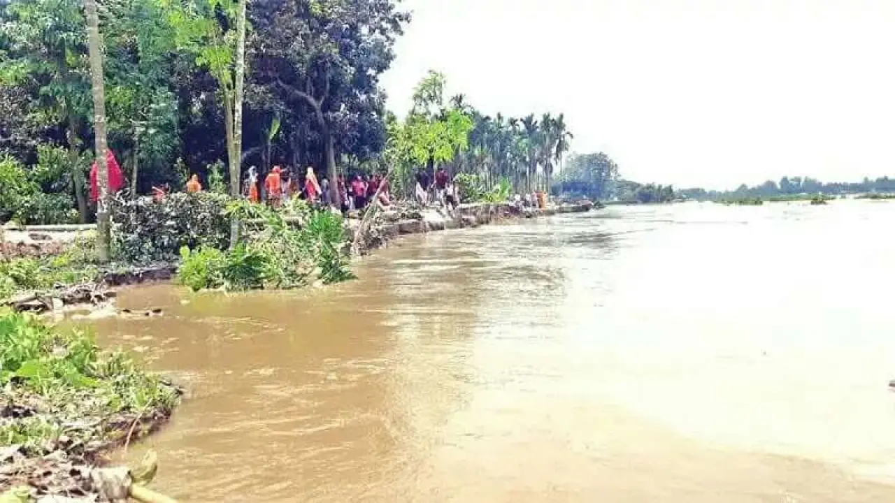 হু হু করে বাড়ছে তিস্তায় পানি