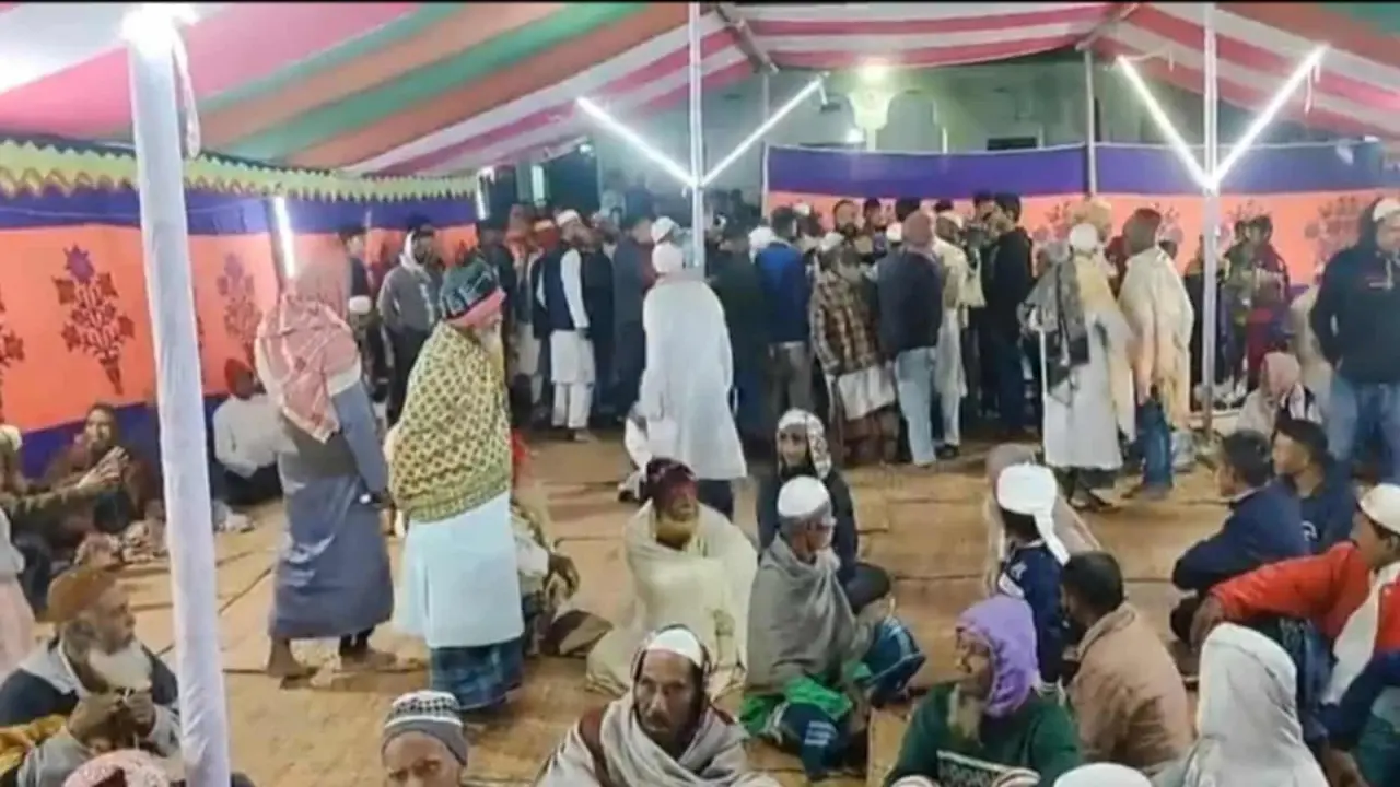 জামায়াতকে কেউ ভোট দিবেন না বলায় ওয়াজ মাহফিলে হট্টগোল