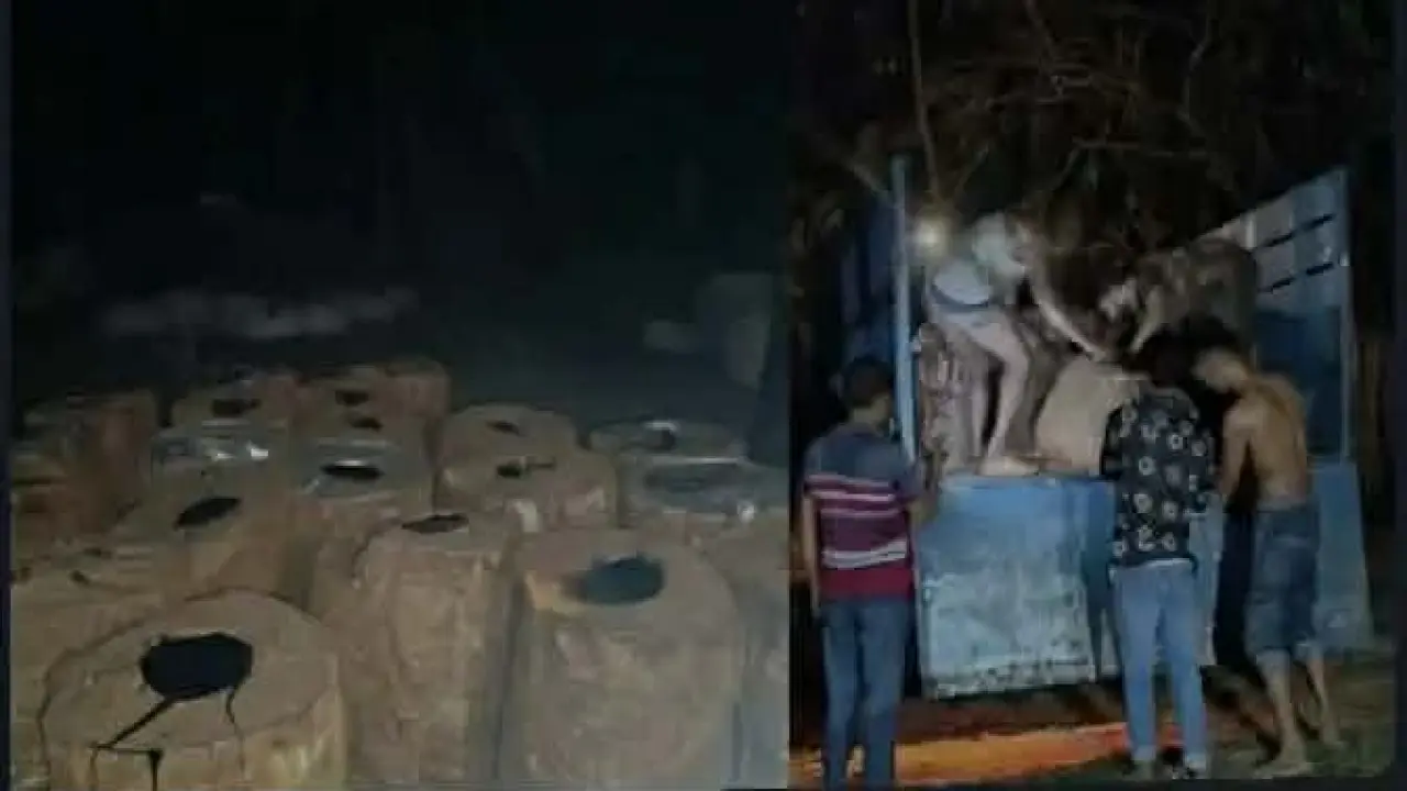 জিয়ানগরে ছাত্রদলের সাবেক সাধারন সম্পাদকের হেফাজত থেকে ৫৮ ব্যারেল চোরাই বিটুমিন উদ্ধার