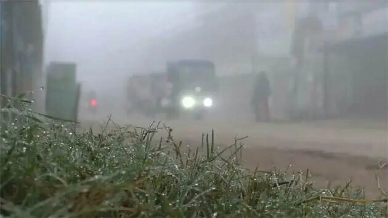 কার্তিকের মাঝামাঝি বৃষ্টিতে বিপাকে কুড়িগ্রামের প্রান্তিক জনপদ