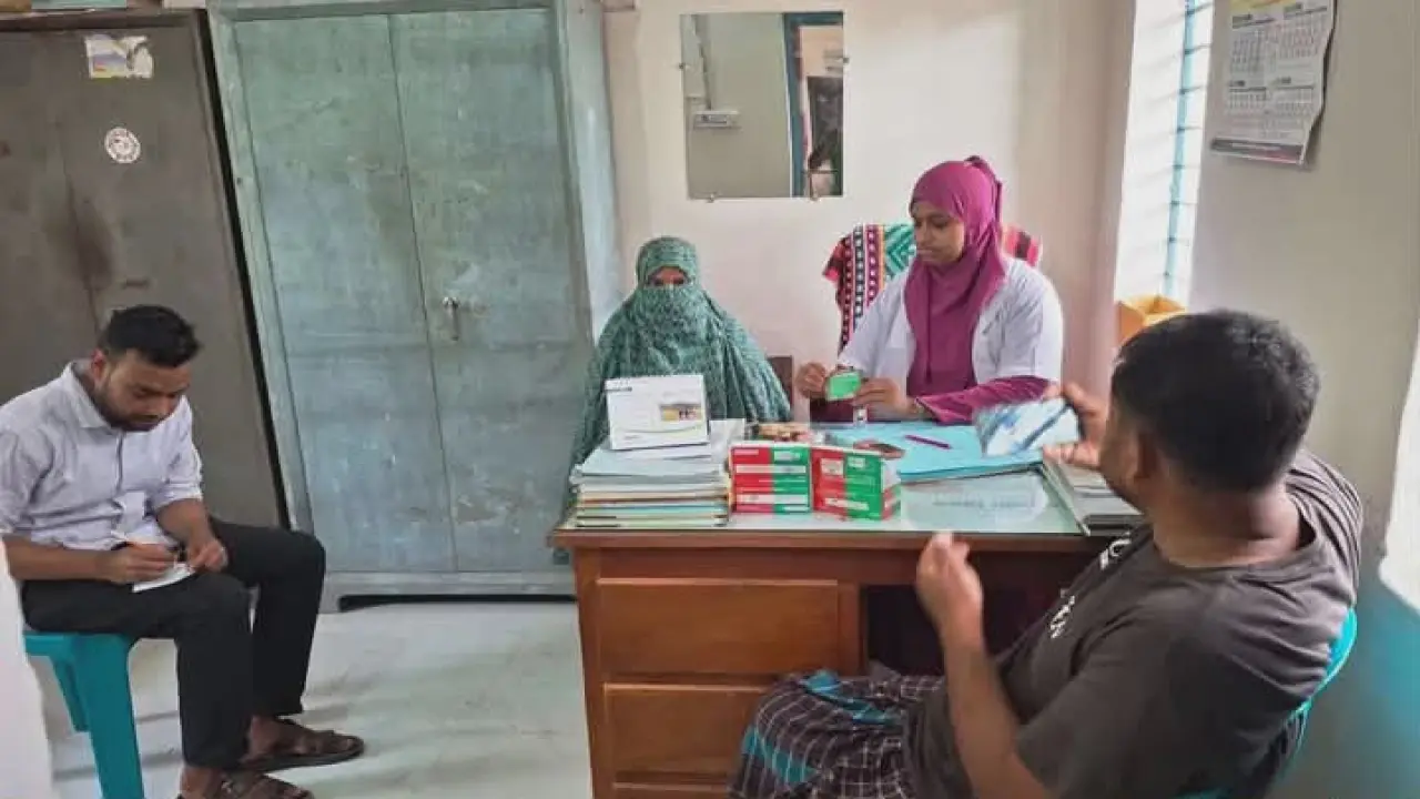 কেশবপুরে ঈদের ছুটিতেও অব্যাহত ছিল পরিবার পরিকল্পনা  সেবা।