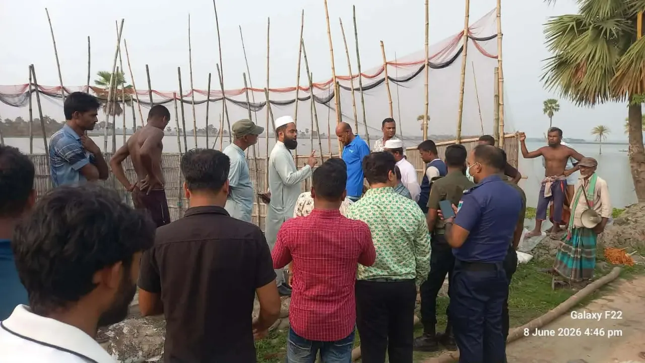 কেশবপুরে প্রশাসনের উদ্যোগে  অবৈধ বাঁধ উচ্ছেদ অভিযান