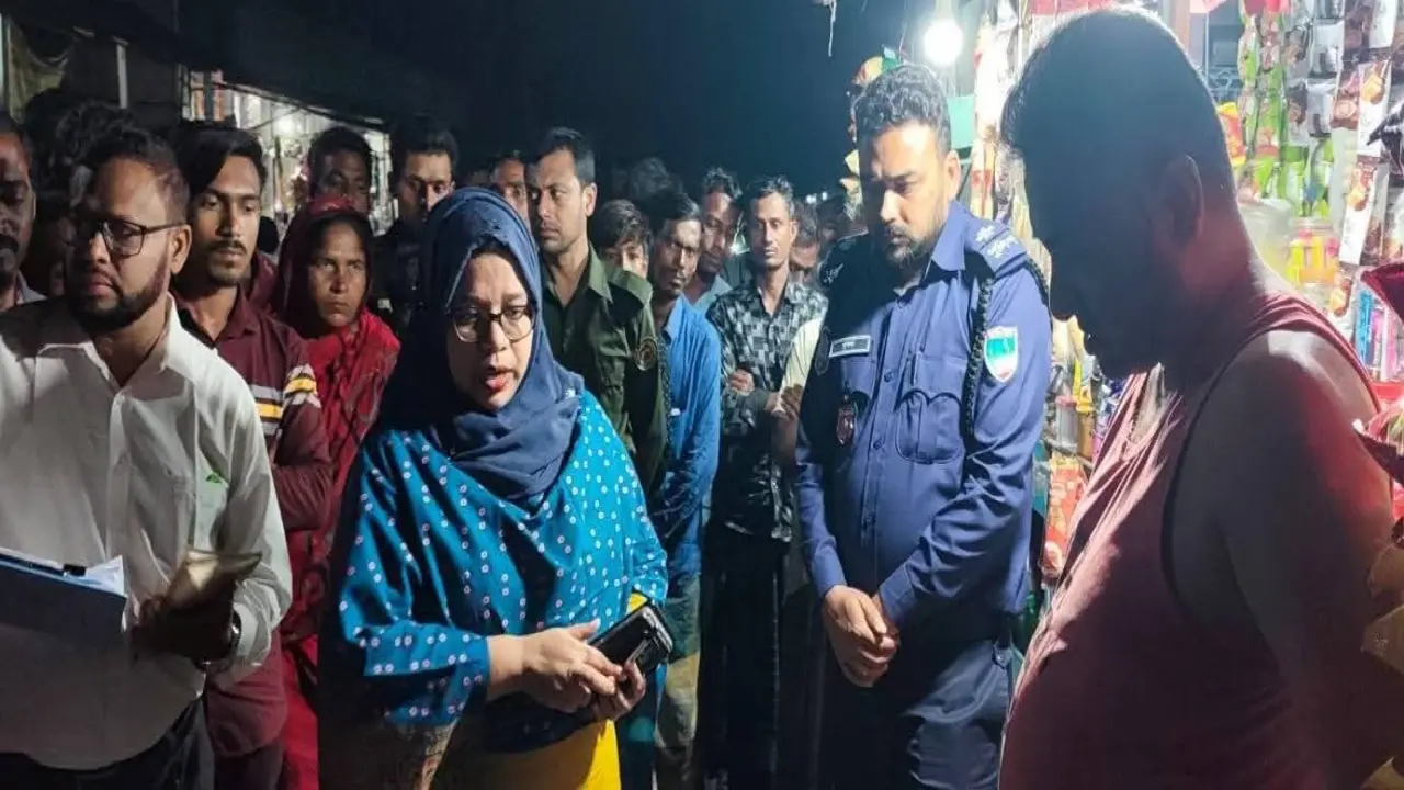 কেশবপুরে ভ্রাম্যমান আদালতের  অভিযানে ৩ ব্যবসায়ীকে জরিমানা।