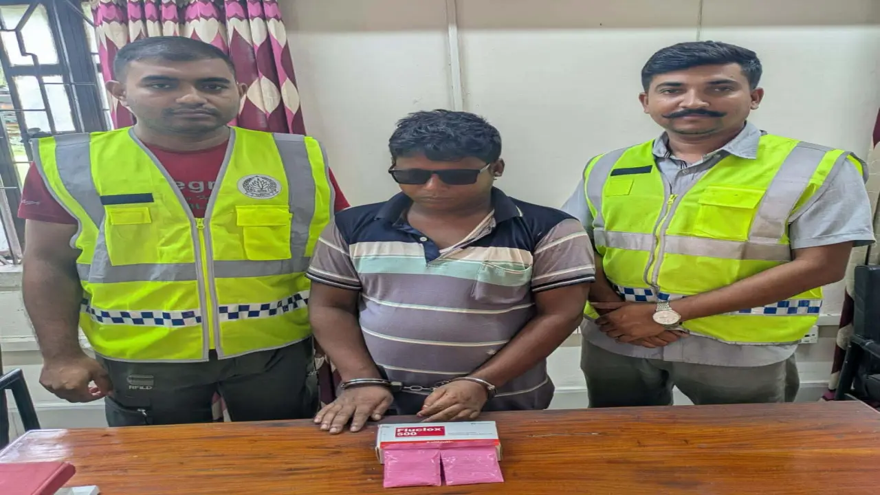 কেশবপুরে  ইয়াবাসহ যুবক আটক।
