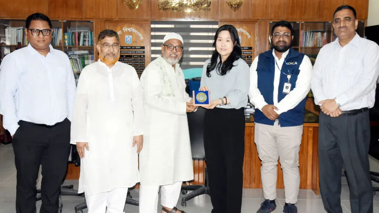 খুবি উপাচার্যের সঙ্গে কেওআইসিএ প্রতিনিধি দলের সৌজন্য সাক্ষাৎ