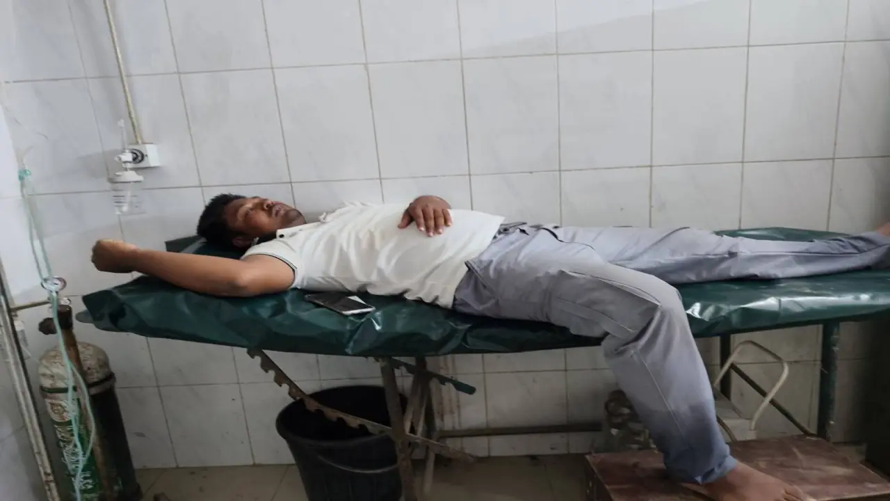 কুড়িগ্রামে জুলাই গণঅভ্যুত্থান দিবসের অনুষ্ঠানস্থল থেকে বের করে সাংবাদিক পেটালো বিএনপি-ছাত্রদল