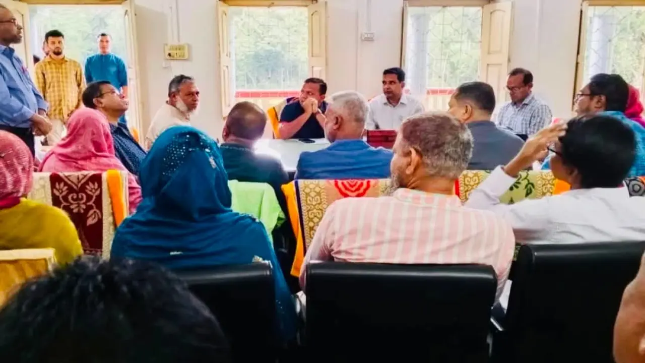 মেহেন্দিগঞ্জ সরকারি আরসি কলেজ শিক্ষকদের সাথে প্রতিমন্ত্রী রাজিব আহসান'র মতবিনিময় সভা।