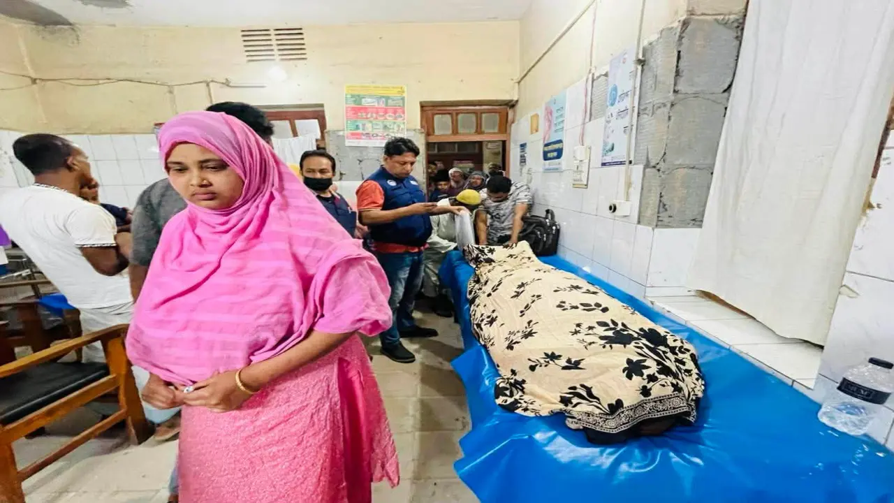 মেহেন্দিগঞ্জে পাওনা টাকা চাওয়াকে কেন্দ্র উভয় পক্ষের সংঘর্ষ, নিহত-১, আহত-৩।