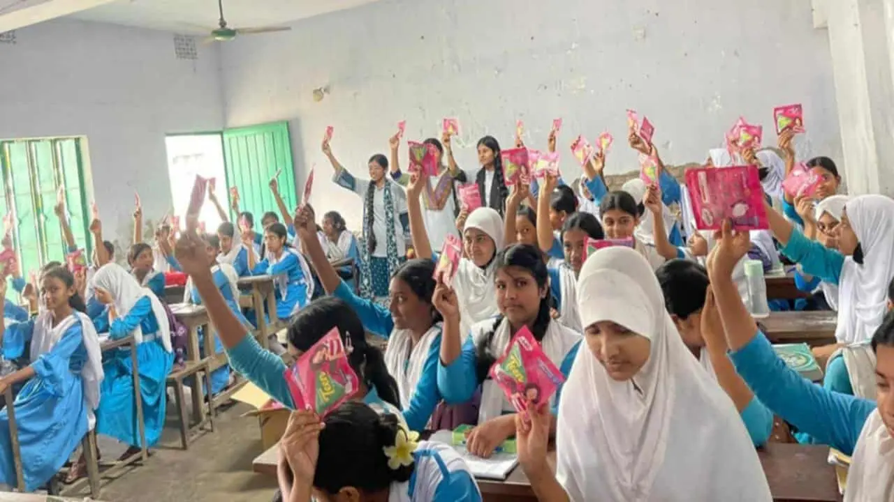 নারীর স্বাস্থ্য সুরক্ষায় বেতাগীতে প্রোজেক্ট অপরাজিতা