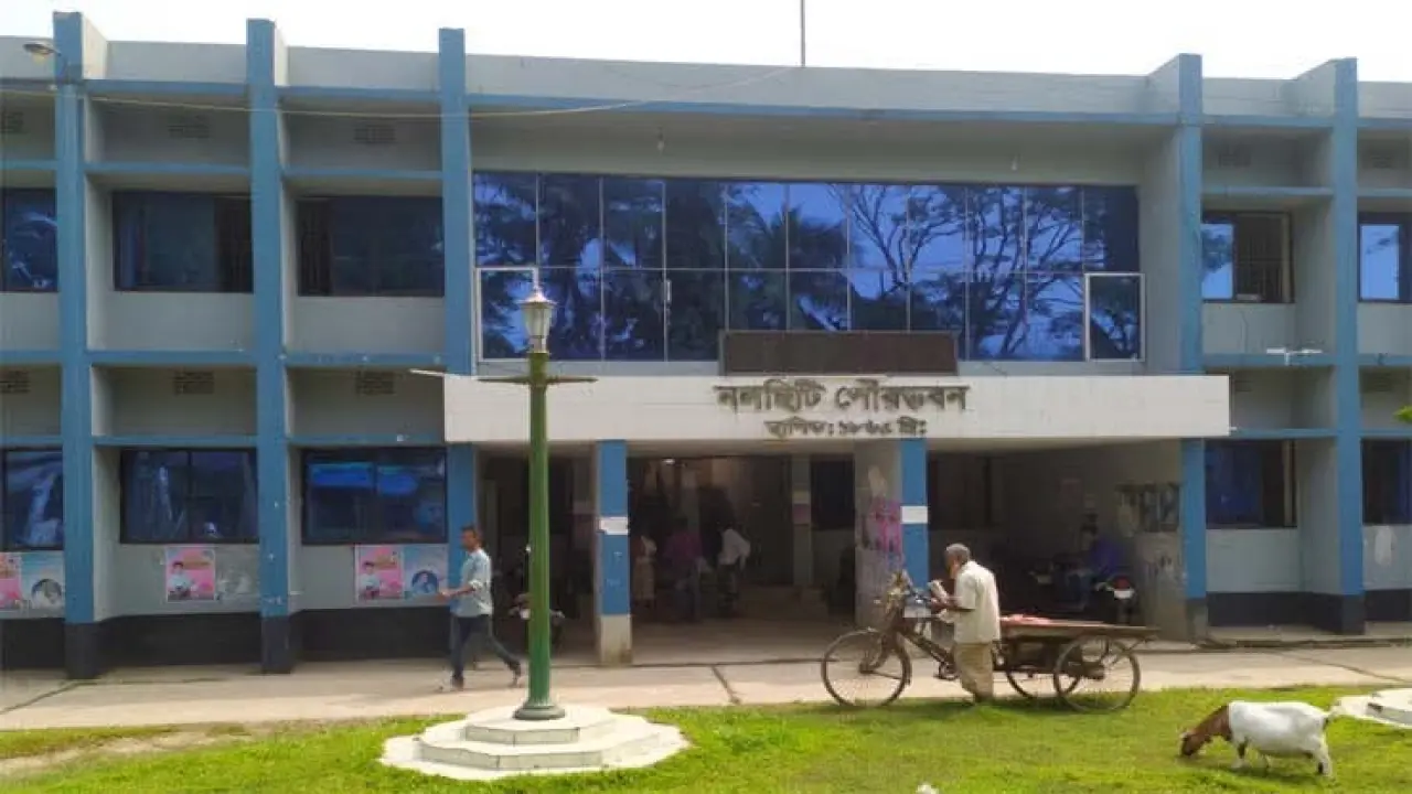 নলছিটি পৌর প্রকৌশলীকে প্রাননাশের হুমকির অভিযোগে ৩ বিএনপি নেতার বিরুদ্ধে জিডি