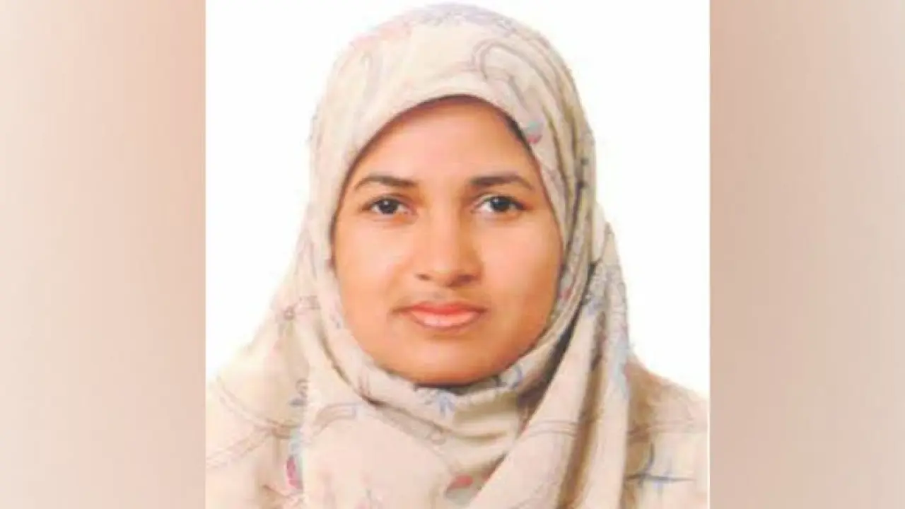 ন্যায়পরায়ণতার উজ্জল উদাহরণ হোসনা আফরোজ- জয়