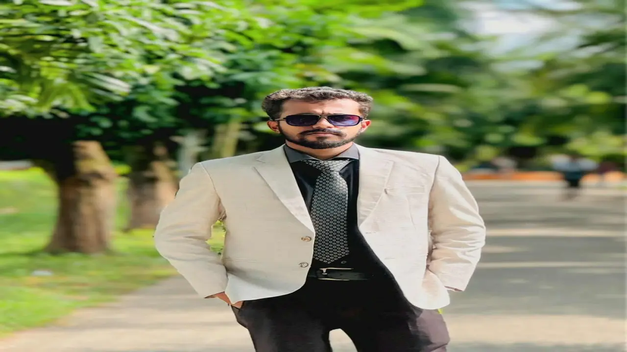 অসৎ উপায়ে পরীক্ষা দেওয়ায় গোপালগঞ্জ বিশ্ববিদ্যালয় ছাত্রদলের প্রচার সম্পাদককে দুই সেমিস্টার বহিষ্কার