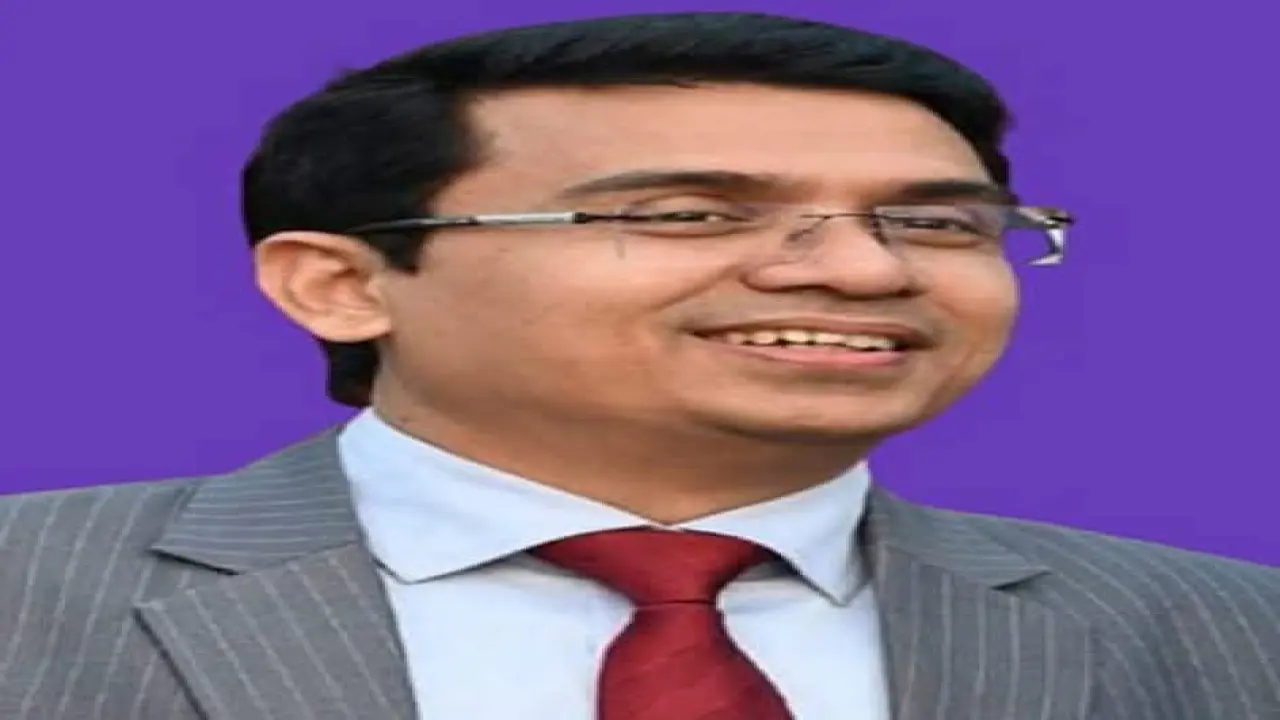 পৌর প্রশাসকের বিরুদ্ধে ষড়যন্ত্রের  প্রতিবাদে কর্মকর্তা-কর্মচারীদের  ক্ষোভ