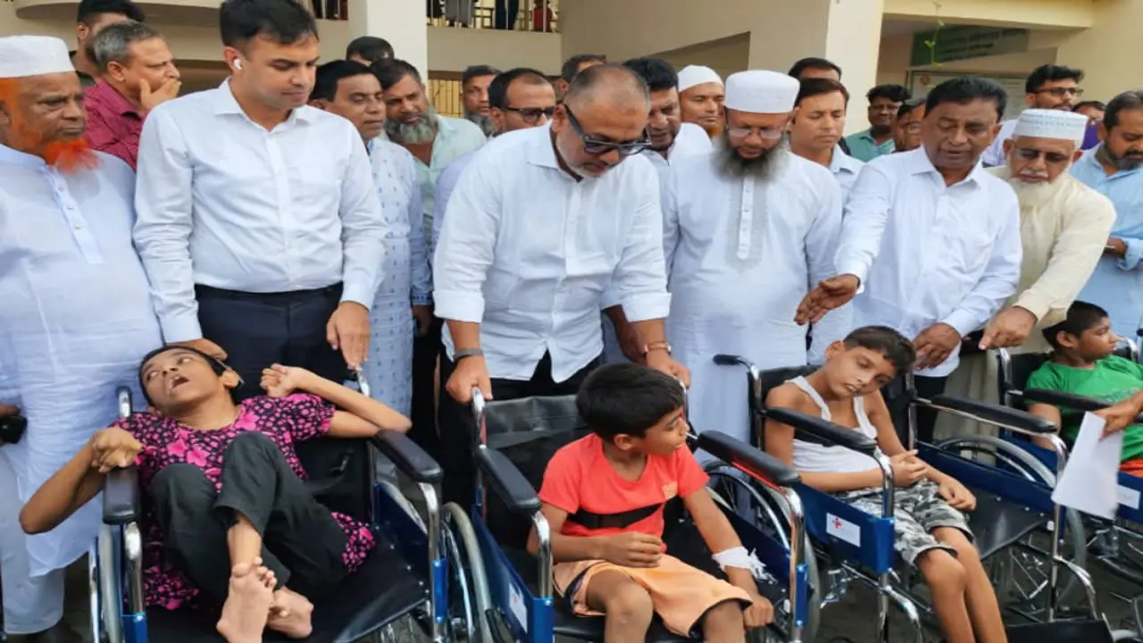 প্রতিবন্ধীদেরকে দেশের সম্পদে পরিনত করার জন্য বর্তমান সরকার কাজ করে যাচ্ছে-এস এম জিলানী, এমপি