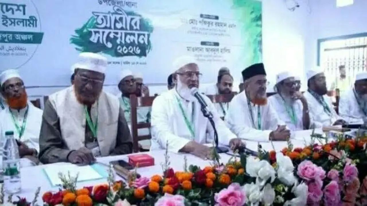 সাদা কাপড়ে দাগ লাগলে খবর আছে কিন্তু: রংপুরে শফিকুর রহমান