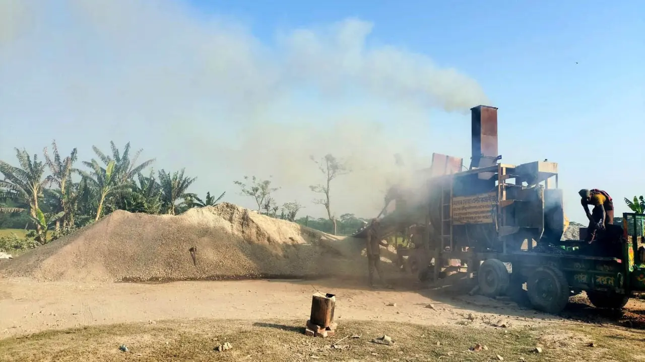 সব সরকারের আমলেই  দখল থাকে সরকারি  হ্যালিপ্যাড