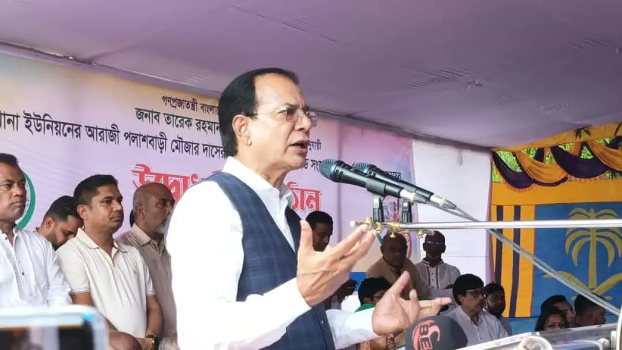শরিয়াহ আইন বাস্তবায়নের পক্ষে আমরা নই : কুড়িগ্রামে ত্রাণমন্ত্রী