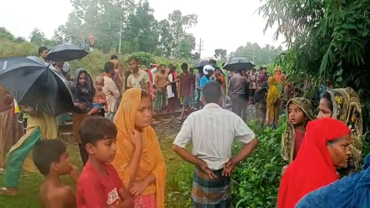 ট্রেনে কাটা পড়ে বৃদ্ধা নিহত